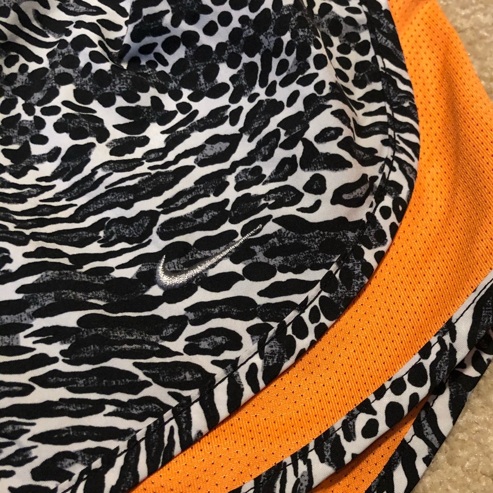 Nike Dri-fit Tempo Patterned Running Short - Picture 3 of 5